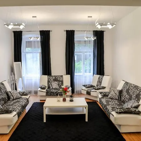 Sea La Vie Apartment