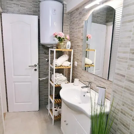 Sea La Vie Apartment